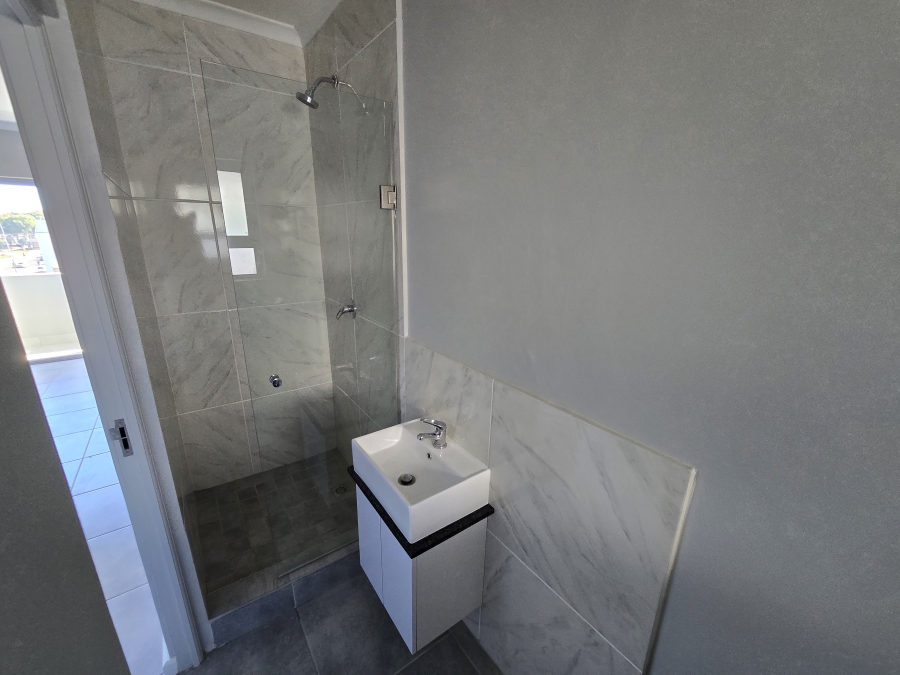 To Let 1 Bedroom Property for Rent in Table View Western Cape